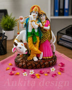 राधा कृष्ण गायीसोबत मूर्ती