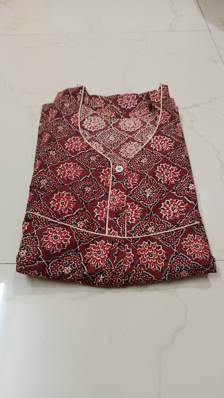 Women’s Printed Cotton Nighty / Lounge Gown (Red Floral Design) – Soft Daily Wear
