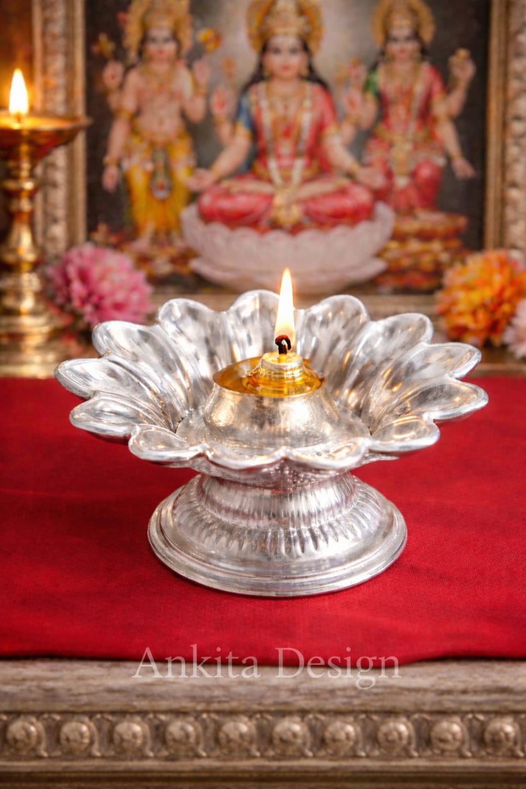 देवदास दीवा | प्रीमियम व्हाइट मेटल | पूजा और मंदिर के लिए सिंगल ज्योत फ्लावर डिज़ाइन ऑयल लैंप