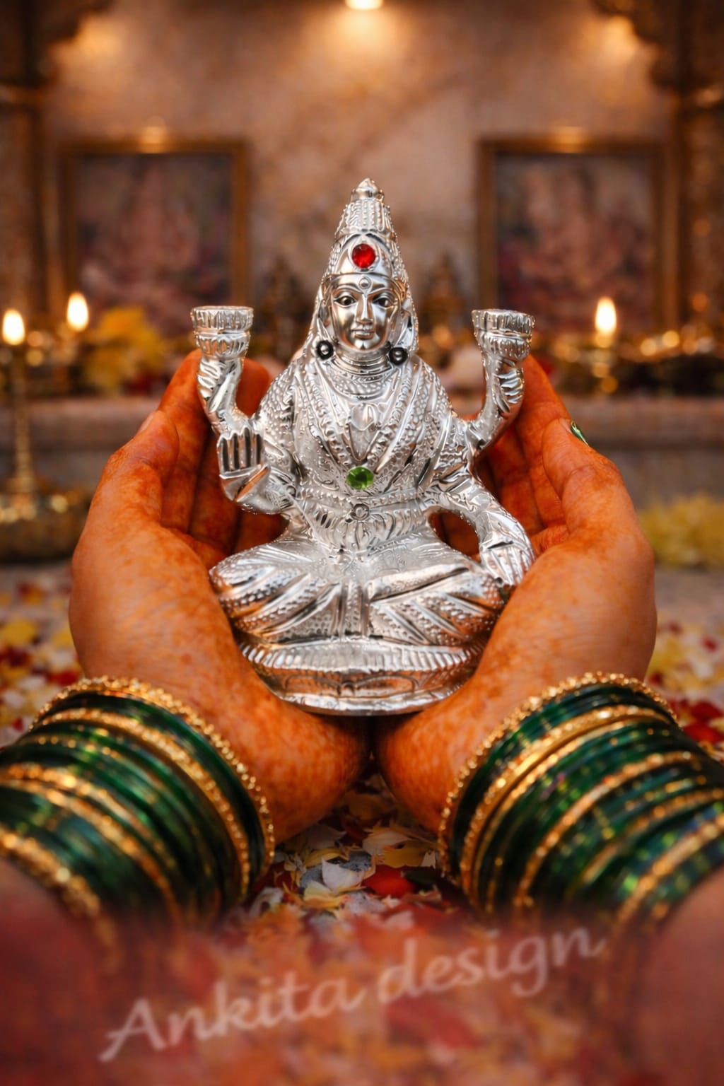 प्रीमियम व्हाईट मेटल लक्ष्मी मूर्ती
