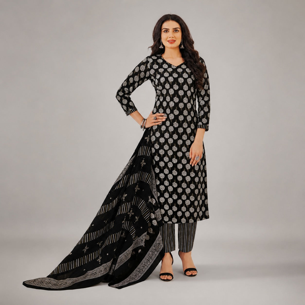 Black Printed Kurta Pant Dupatta Set | Elegant Women’s Ethnic Wear