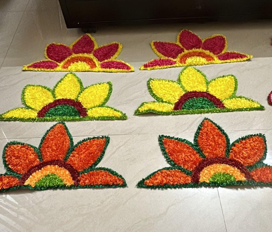 हँडमेड सनफ्लॉवर डिझाईन रेडीमेड रांगोळी / बॉर्डर रांगोळी